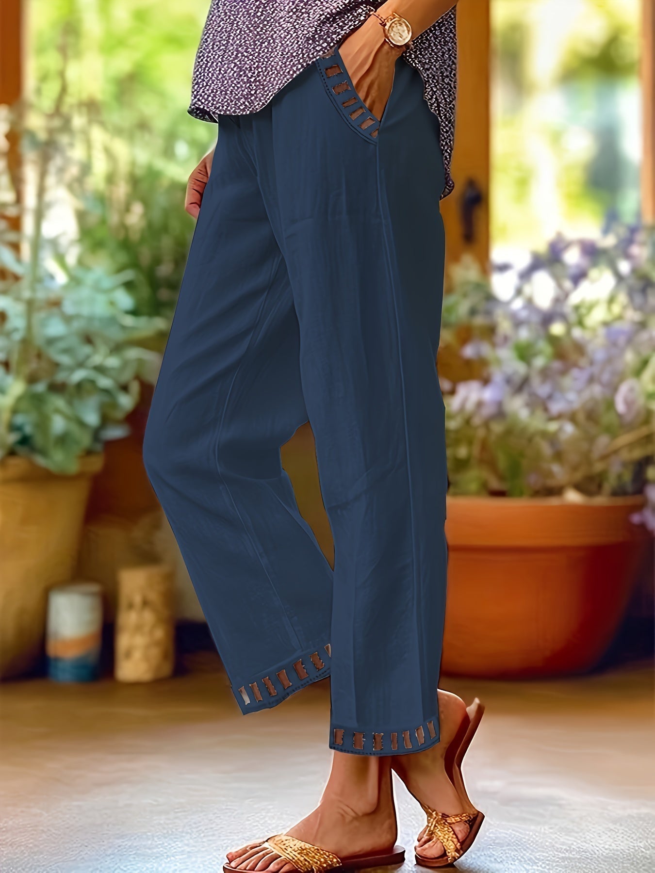 Taikoo | Relaxed Contrast Trim Cropped Pants